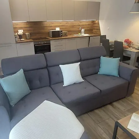 Apartamento Laura & Private Parking *