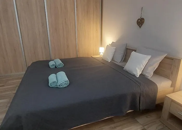 Lägenhet Laura & Private Parking Šamorín